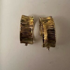 14k Yellow gold Hoop Earrings